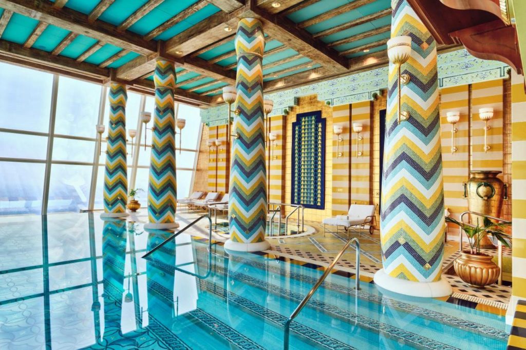 Burj Al Arab Hotel: Das ultimative Reiseziel für Ihre Flitterwochen in Dubai - Image 8